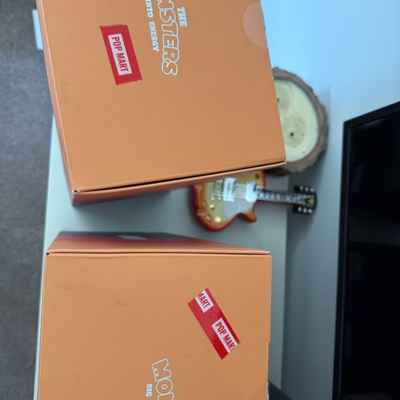 Pop Mart Labubu The Monsters Rock the Universe doll US seller Authentic - Picture 3 of 3